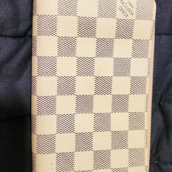Louis Vuitton Damier Azur Clémence wallet
